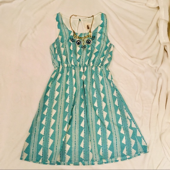 Francesca’s 💚 White & Green Dress 👗S - Picture 10 of 10